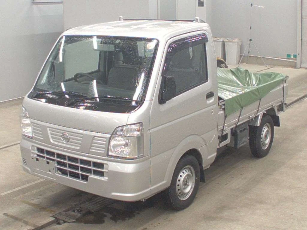 Nissan NT100 Clipper DR16T 2018